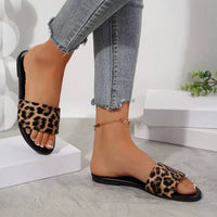 Women'S Summer Leopard Print Fashion Slippers Metal Decorative round Flat Sandals Fashion Leopard Print Box Crossbody Bag Set