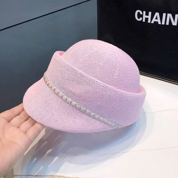 New Spring and Summer Thin Breathable Equestrian Hats for Women Show Small Face Outdoor Travel Photo French Elegant Retro Berets