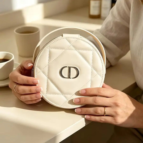 Christian  ’S Bag Luxury Apricot round Handheld Makeup Organizer Pouch with Zipper & Built-In Mirror Portable Travel Cos