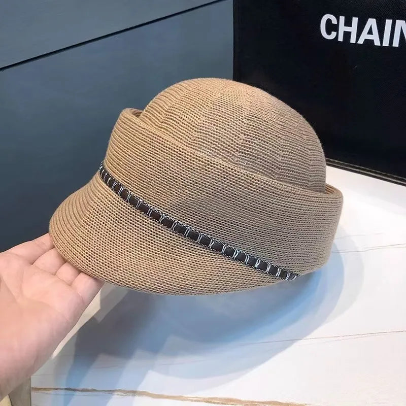 New Spring and Summer Thin Breathable Equestrian Hats for Women Show Small Face Outdoor Travel Photo French Elegant Retro Berets
