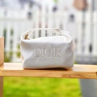 ’S Bag Elegant White Canvas Cosmetic Storage Bag Handheld Embroidered Logo Travel Toiletry Pouch Multi-Purpose Daily Carry