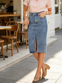 High-Waist Light Blue Split Denim Skirt, Slim-Fitting, Hip-Covering, Versatile, Washed and Worn Straight Mid-Length Skirt